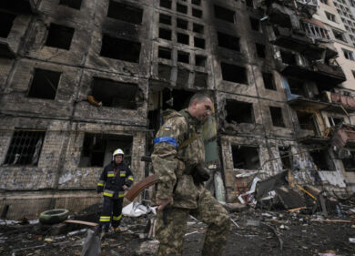 Guerra, deputato leghista: “Andrò in Donbass”. Di Maio ferma 30 parlamentari