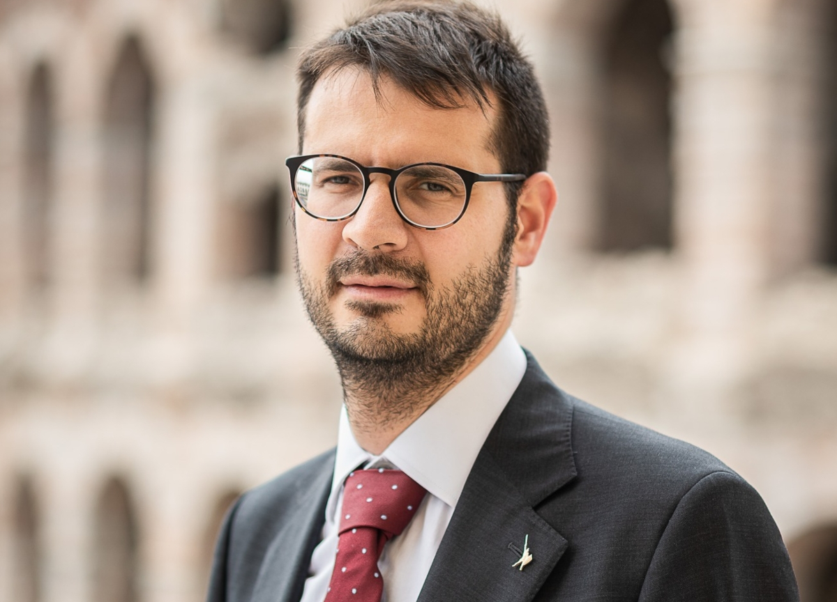 Guerra, deputato leghista: “Andrò in Donbass”. Di Maio ferma 30 parlamentari