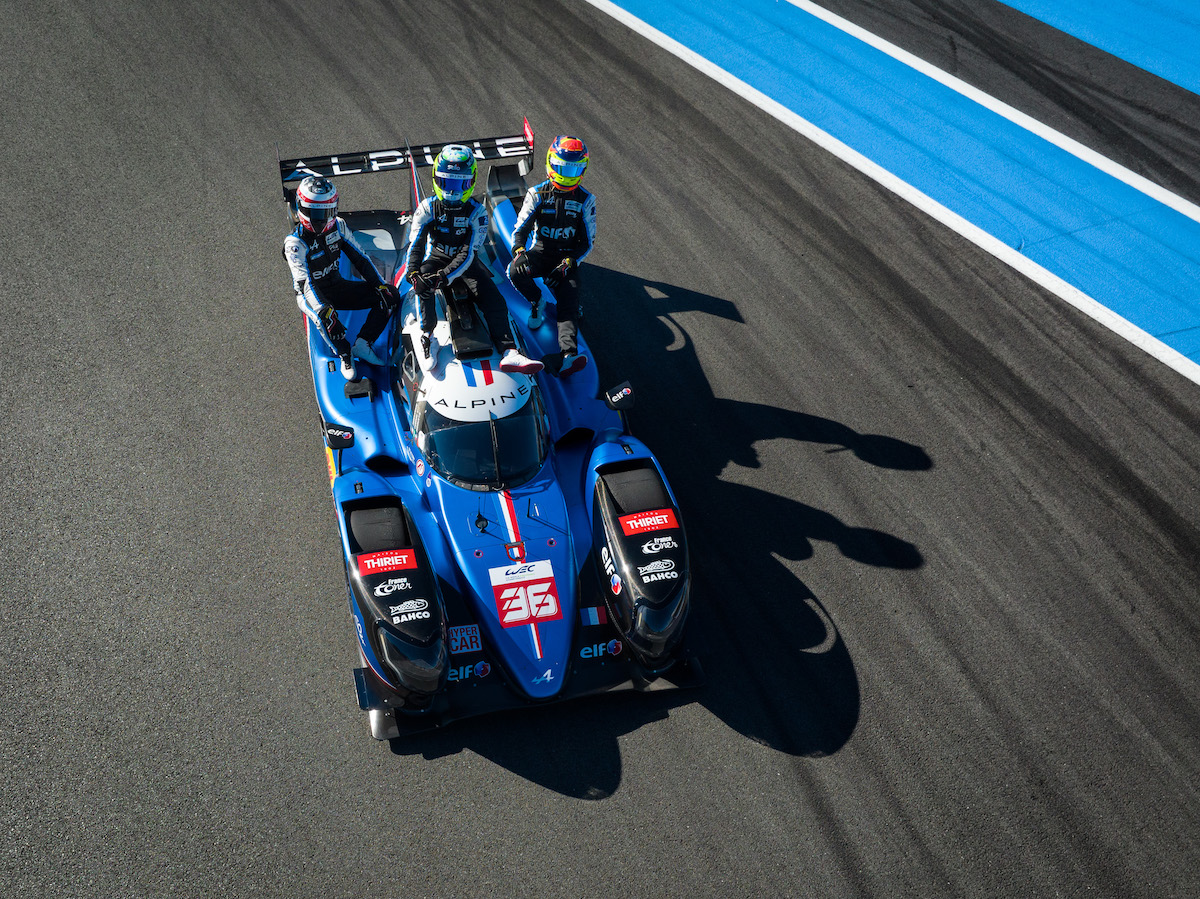 Alpine a480: la postazione di lavoro dei piloti Alpine a480: la postazione di lavoro dei piloti