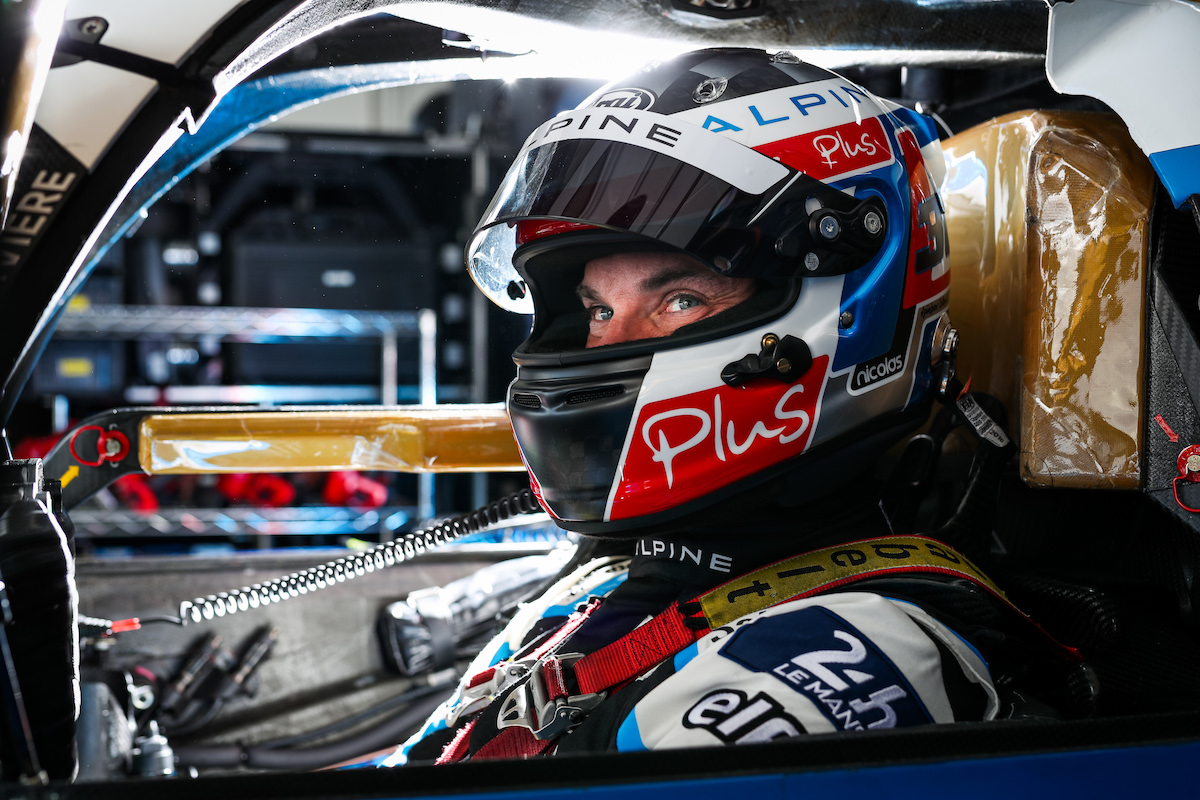 Alpine a480: la postazione di lavoro dei piloti Alpine a480: la postazione di lavoro dei piloti