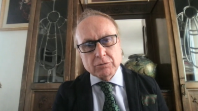 Mortalità e vaccini, Sandri porta i dati a Corte Ue  – Il tg VERO GIORNALE