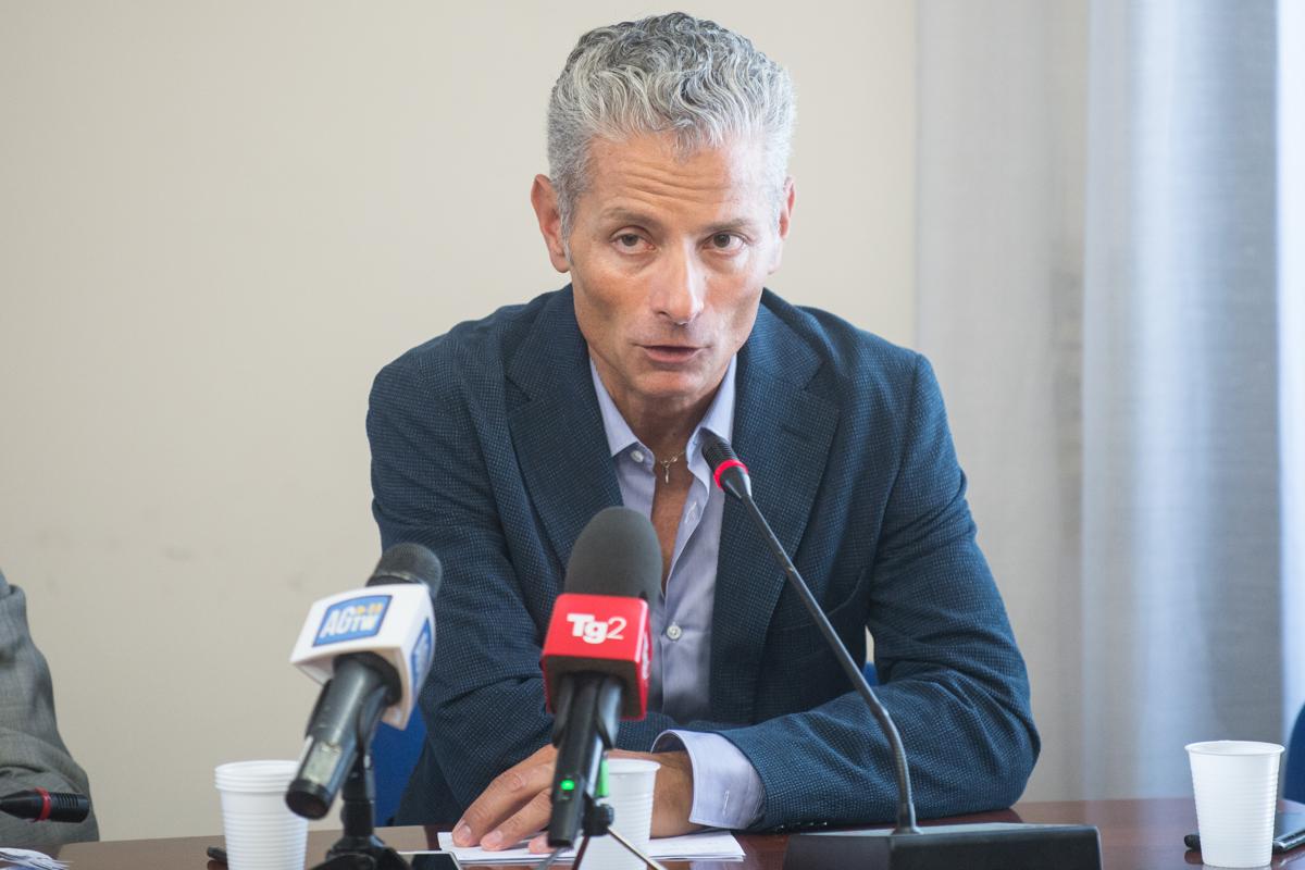 Chi è Piergiorgio Giacovazzo, l’inviato Rai in Ucraina che piace al pubblico Chi è Piergiorgio Giacovazzo, l’inviato Rai in Ucraina che piace al pubblico