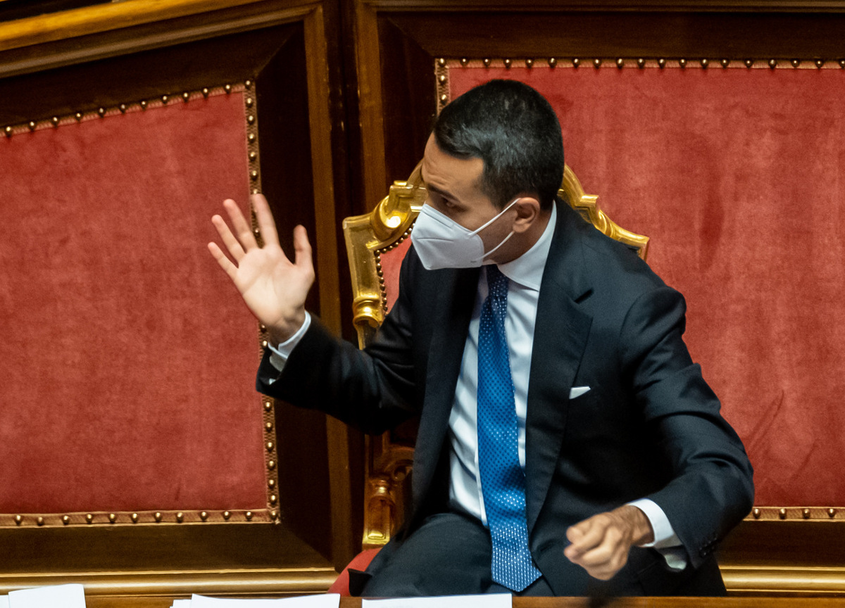 Guerra, parlamentari scavalcano Di Maio. “Noi a Leopoli ci andiamo lo stesso”