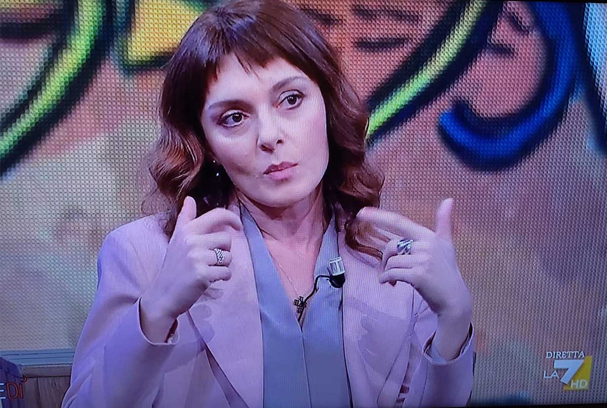 Nona Mikhelidze: tutti pazzi per la bella politologa esperta di Russia Nona Mikhelidze: tutti pazzi per la bella politologa esperta di Russia