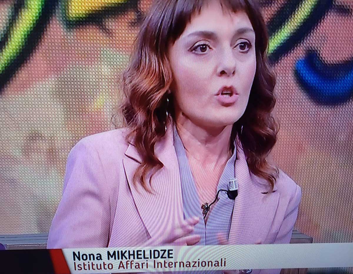 Nona Mikhelidze: tutti pazzi per la bella politologa esperta di Russia Nona Mikhelidze: tutti pazzi per la bella politologa esperta di Russia