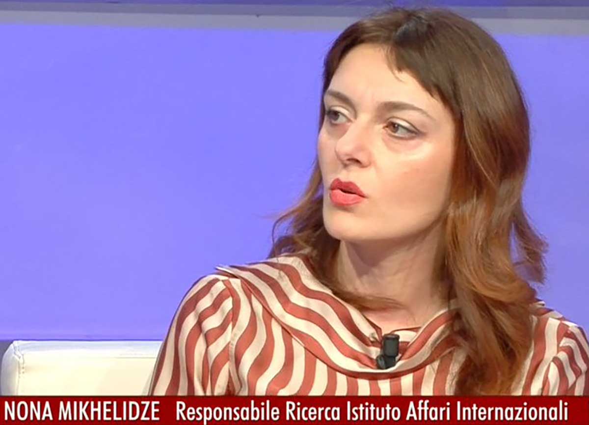 Nona Mikhelidze: tutti pazzi per la bella politologa esperta di Russia Nona Mikhelidze: tutti pazzi per la bella politologa esperta di Russia