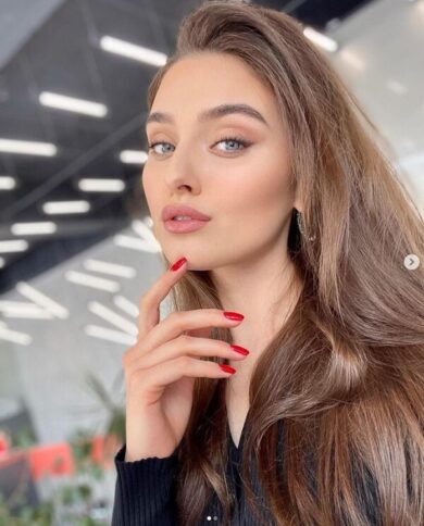 Veronika, Miss Ucraina 2018: “Io sto con Zelensky. Putin è un aggressore”