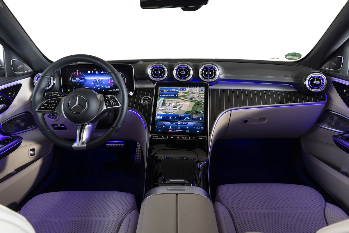 Nuova Mercedes Classe C All-Terrain, ti segue su ogni strada. Nuova Mercedes Classe C All-Terrain, ti segue su ogni strada.