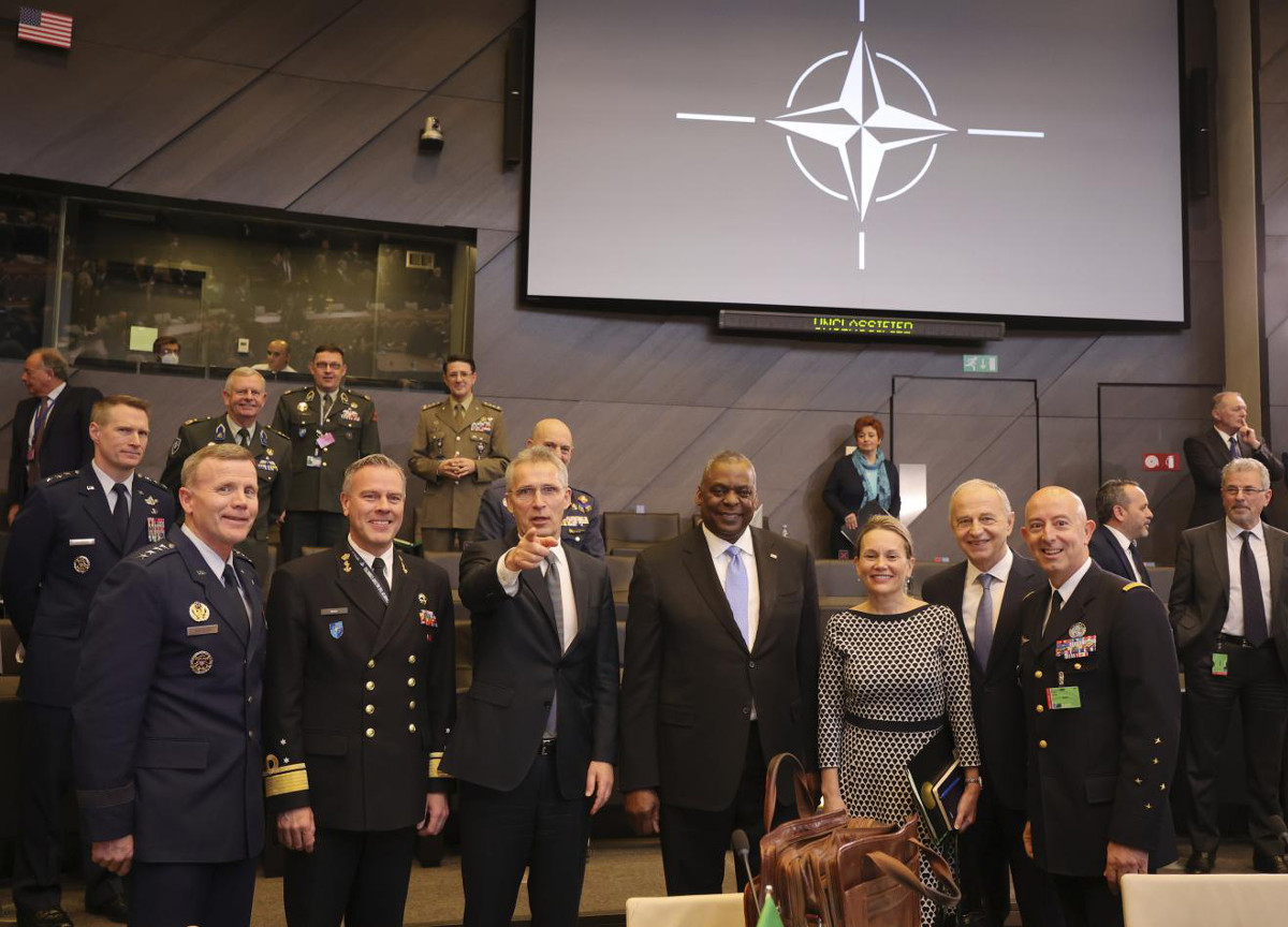 Stoltenberg in scadenza. La Nato rischia di entrare in guerra senza una guida