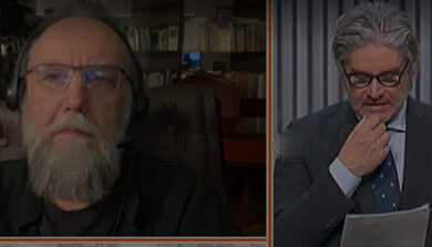 Dugin, l’ideologo di Putin: “Zelensky appoggia i nazisti”