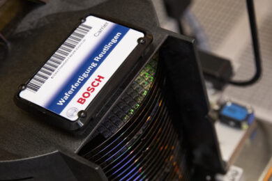 Ucraina, frenata costa 5 mln di auto. Spettro di una seconda crisi dei chip