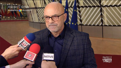 Crozza Cingolani “ abbiamo passato tutto il weekend a lavorare per togliere i mesi freddi dal calendario”