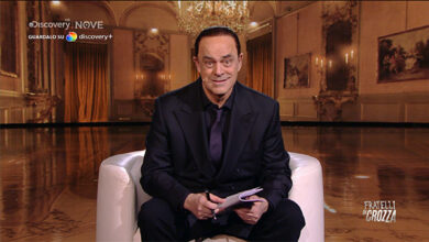 Crozza Berlusconi dai “non-processi” alle “non-nozze”