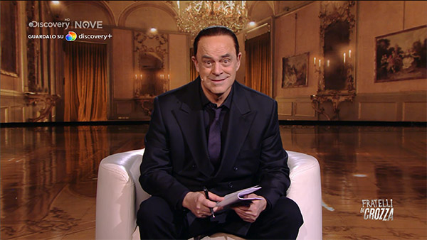 Crozza Berlusconi dai “non-processi” alle “non-nozze” Crozza Berlusconi dai “non-processi” alle “non-nozze”