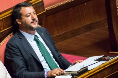 Cdx, siluro di Salvini a Meloni. “E’ ora di fare un bagno di umiltà”