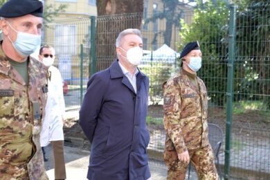 Mosca minaccia Guerini e l’Italia: “Col Covid il primo a chiedere aiuti”