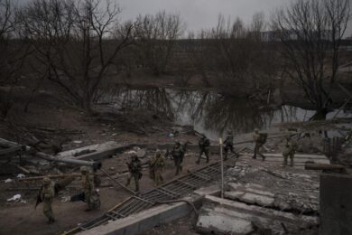 Guerra Ucraina, l’Ue si spacca: l’est pressa Biden per intervenire
