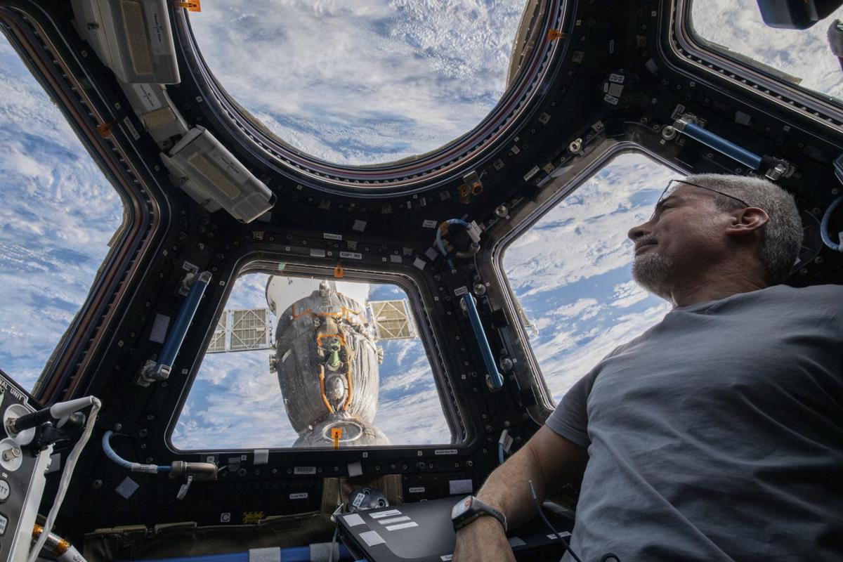 Russia, Putin alla conquista dello Spazio. La navicella Soyuz arriva all’ISS Russia, Putin alla conquista dello Spazio. La navicella Soyuz arriva all’ISS