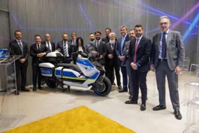 BMW Group presenta la propria offerta di veicoli speciali alle Autorità italia