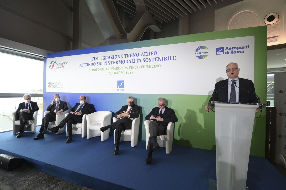 FS Italiane, accordo con AdR per l’intermodalità sostenibile FS Italiane, accordo con AdR per l’intermodalità sostenibile