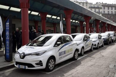Il car sharing elettrico E-VAI a Milano con una rete di 112 postazioni