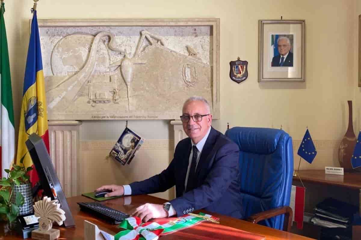Elezioni amministrative Lazio: M5S e Pd di nuovo insieme, cdx nella nebbia Elezioni amministrative Lazio: M5S e Pd di nuovo insieme, cdx nella nebbia