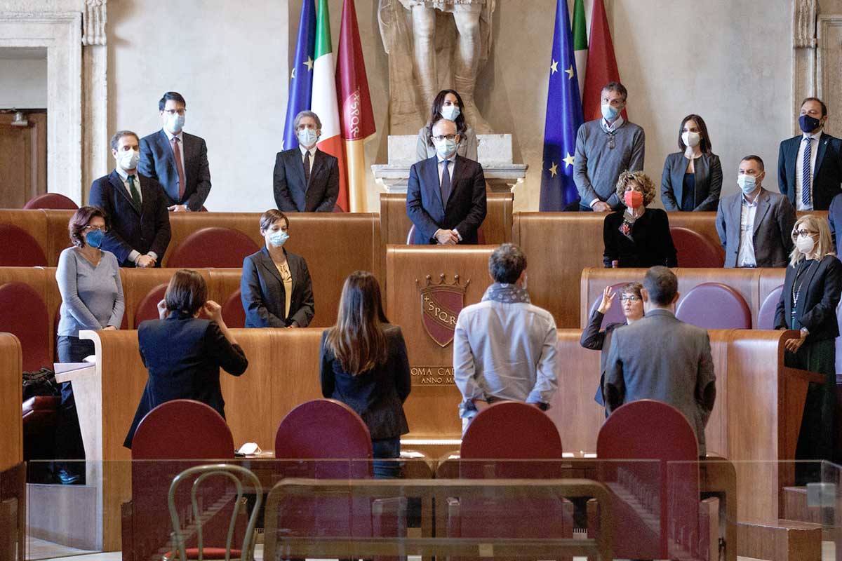 Gualtieri e il Consiglio Comunale: “Per ora vivono di rendita”. Ecco le prove Gualtieri e il Consiglio Comunale: “Per ora vivono di rendita”. Ecco le prove