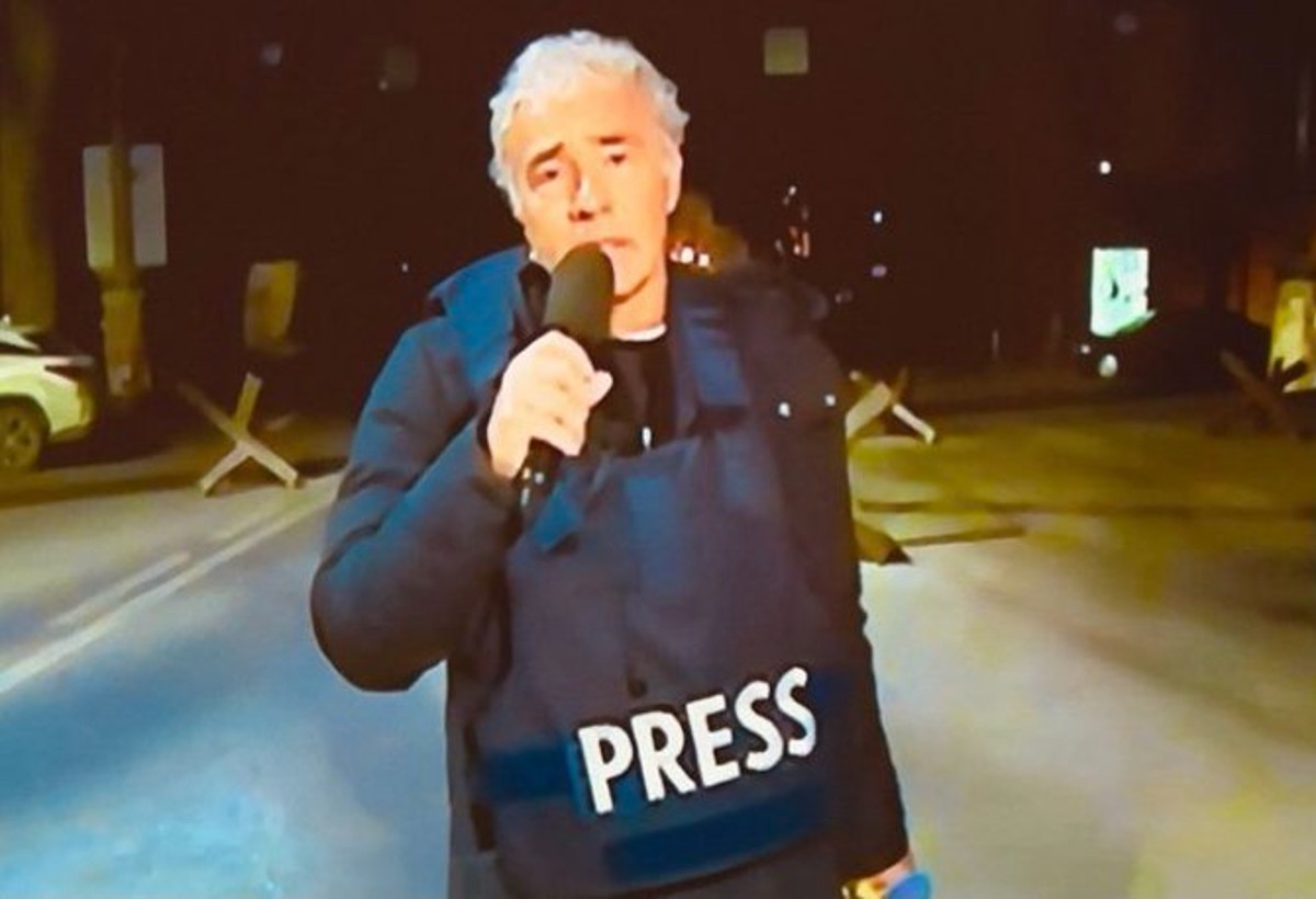 Ucraina, Scanzi asfalta Giletti a Odessa: “Una vergogna per il giornalismo” Ucraina, Scanzi asfalta Giletti a Odessa: “Una vergogna per il giornalismo”