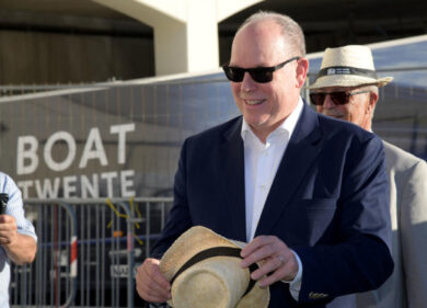 Principato di Monaco, il caso. Una guerra tra miliardari. E Alberto II…