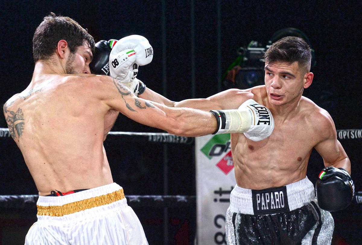 Boxe, Francesco Paparo e Simone Carlin danno spettacolo a Cinisello Balsamo Boxe, Francesco Paparo e Simone Carlin danno spettacolo a Cinisello Balsamo