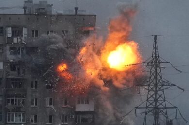Kiev: “Mosca usa bombe al fosforo”. Nato: “Armi chimiche? Cambia tutto”