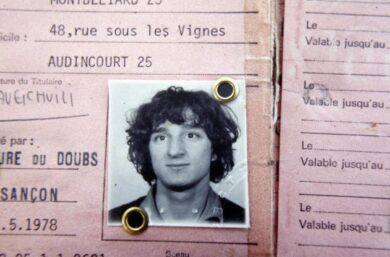 Mostro di Firenze, “riaprire il caso: piste non approfondite e quel dna…”
