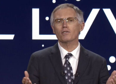 Acc, firma al Mise su gigafactory. Mercedes finalizza l’accordo con Stellantis