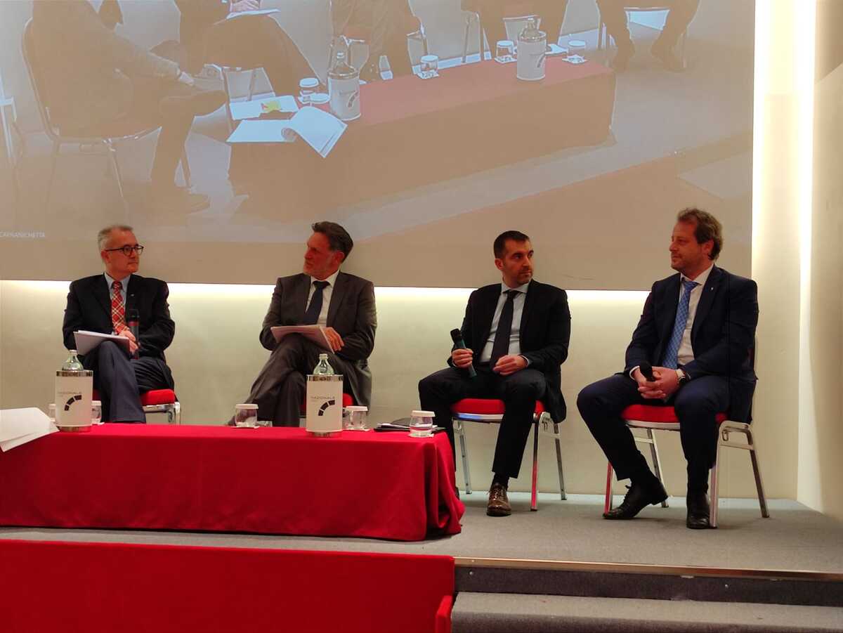 Sicurezza antincendio, imprese e associazioni unite sul tema edilizio Sicurezza antincendio, imprese e associazioni unite sul tema edilizio