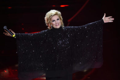 Iva Zanicchi si sposa a 82 anni: la proposta di nozze al compagno Fausto Pinna