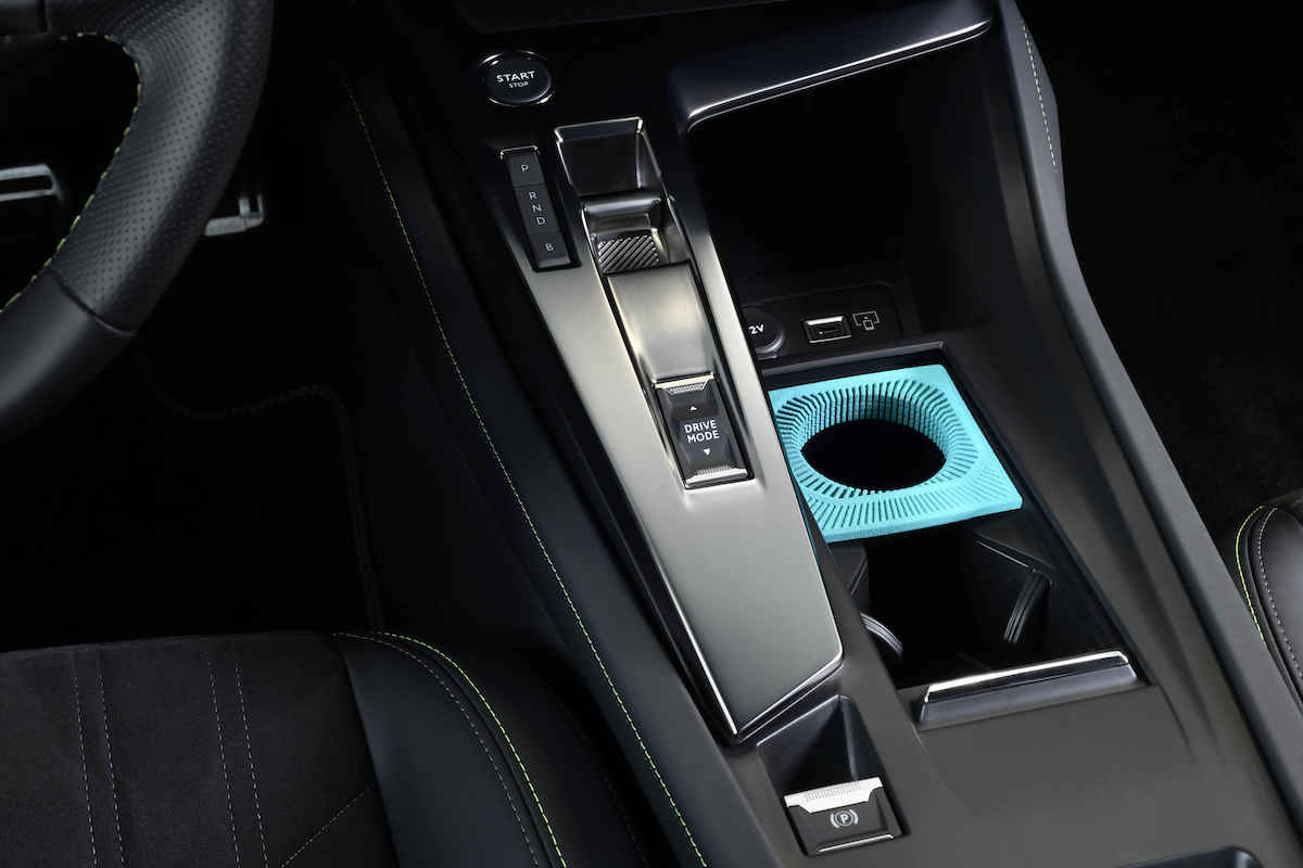 Nuova Peugeot 308 reinventa gli accesori in 3D Nuova Peugeot 308 reinventa gli accesori in 3D