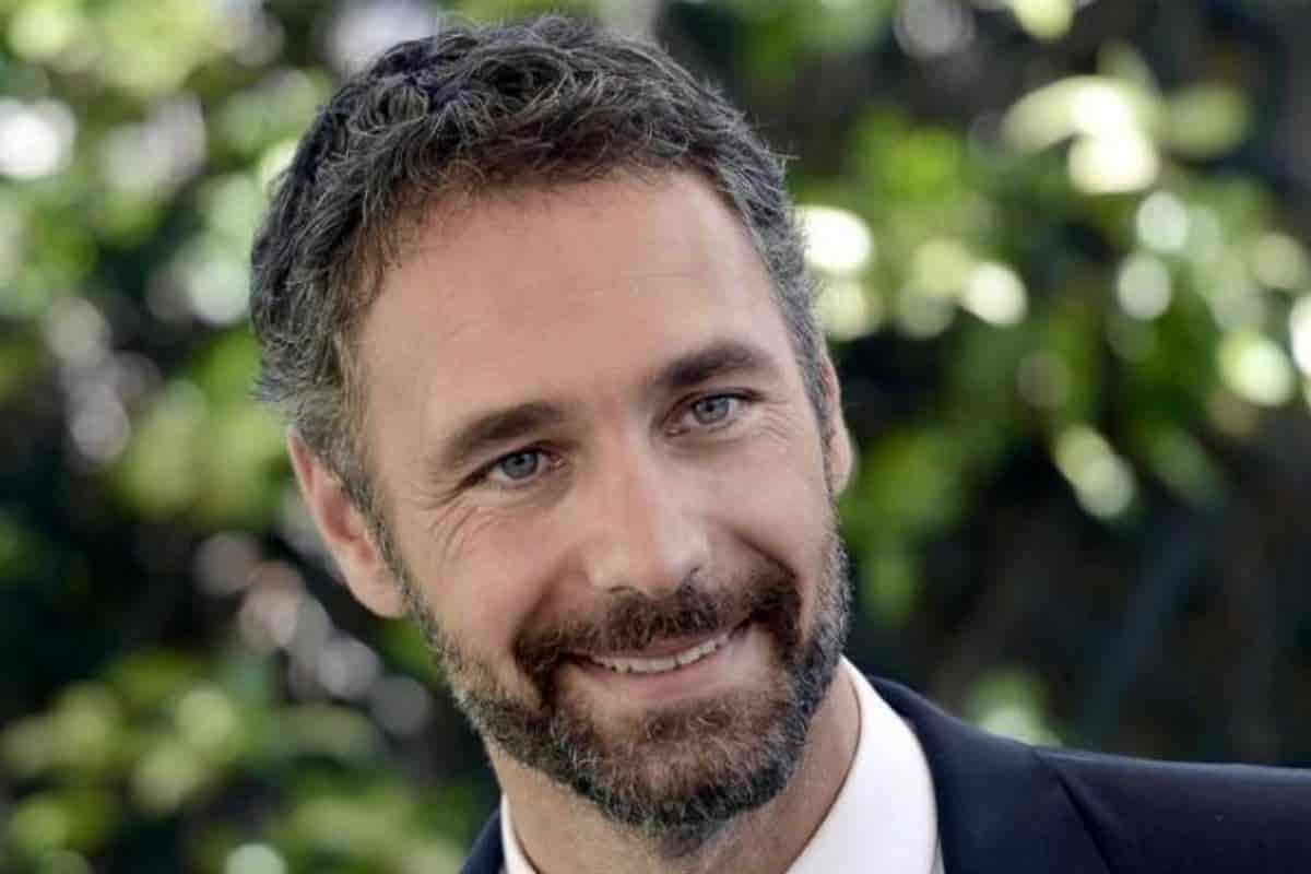 Raoul Bova al Campus Bio Medico per i pazienti con sarcoma dei tessuti molli Raoul Bova al Campus Bio Medico per i pazienti con sarcoma dei tessuti molli