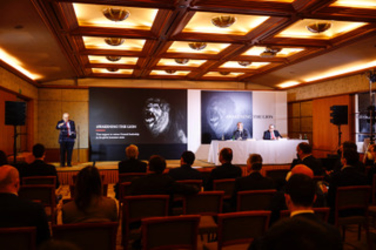 Generali, Calta promette più utili e 7 mld di M&A per “risvegliare il Leone” Generali, Calta promette più utili e 7 mld di M&A per “risvegliare il Leone”