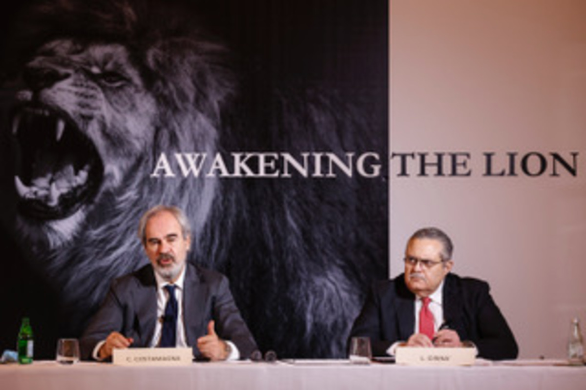 Generali, Calta promette più utili e 7 mld di M&A per “risvegliare il Leone” Generali, Calta promette più utili e 7 mld di M&A per “risvegliare il Leone”