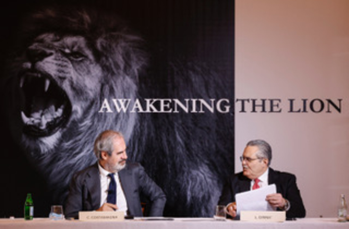 Generali, Calta promette più utili e 7 mld di M&A per “risvegliare il Leone” Generali, Calta promette più utili e 7 mld di M&A per “risvegliare il Leone”