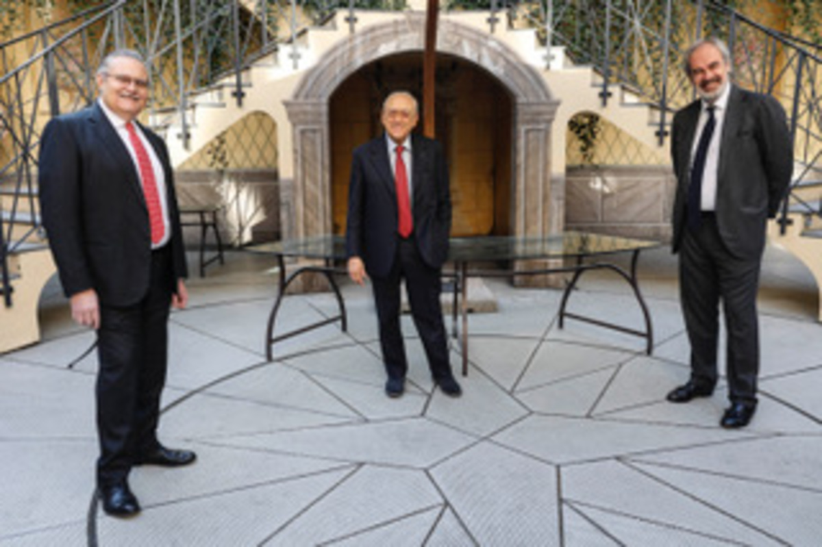 Generali, Calta promette più utili e 7 mld di M&A per “risvegliare il Leone” Generali, Calta promette più utili e 7 mld di M&A per “risvegliare il Leone”