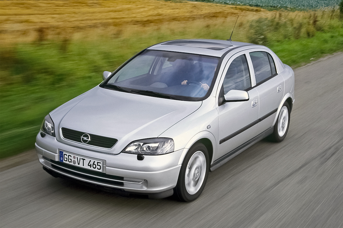 Il sistema Twinport da 20 anni rende efficienti i motori Opel 16 valvole Il sistema Twinport da 20 anni rende efficienti i motori Opel 16 valvole