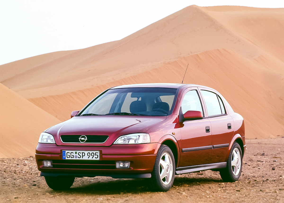 Il sistema Twinport da 20 anni rende efficienti i motori Opel 16 valvole Il sistema Twinport da 20 anni rende efficienti i motori Opel 16 valvole