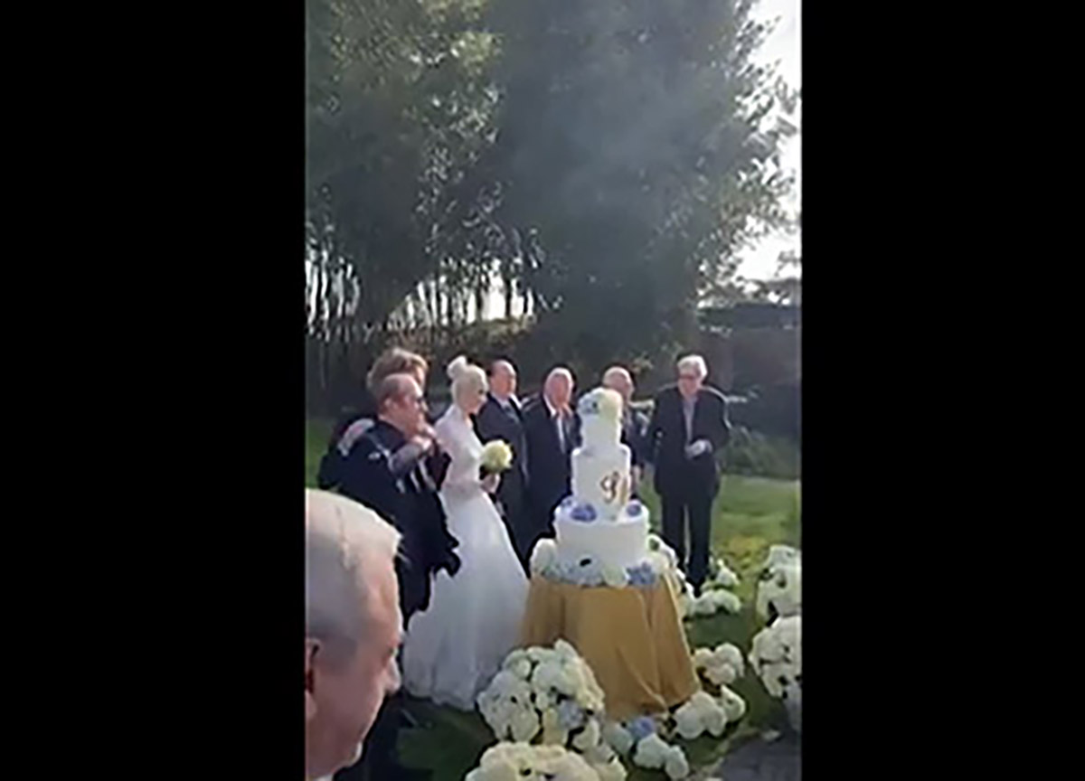 “Silvio Berlusconi papà per la sesta volta a 86 anni” “Silvio Berlusconi papà per la sesta volta a 86 anni”