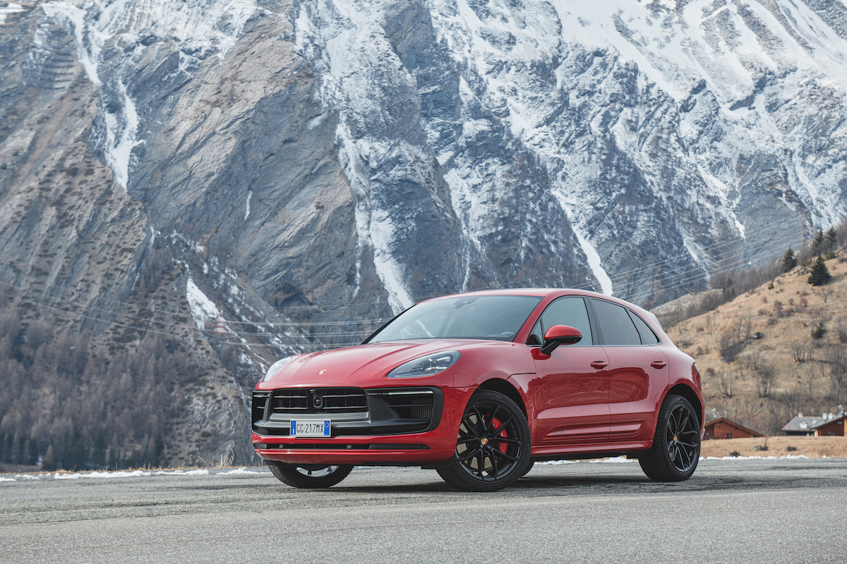 Nuova Porsche Macan: più potente, filante e sportiva Nuova Porsche Macan: più potente, filante e sportiva