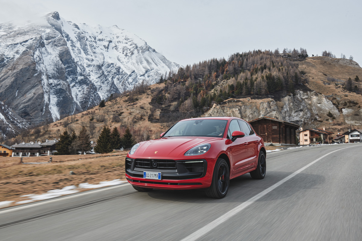 Nuova Porsche Macan: più potente, filante e sportiva Nuova Porsche Macan: più potente, filante e sportiva