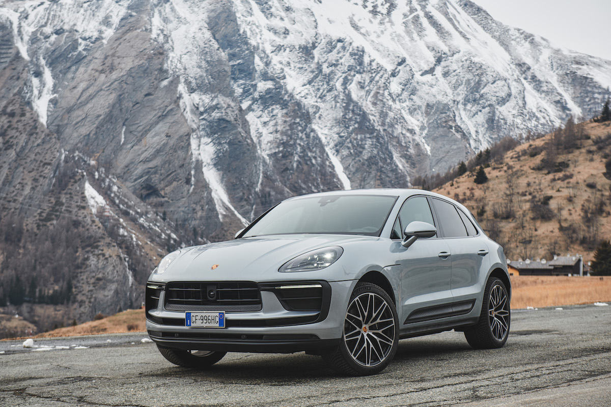 Nuova Porsche Macan: più potente, filante e sportiva Nuova Porsche Macan: più potente, filante e sportiva