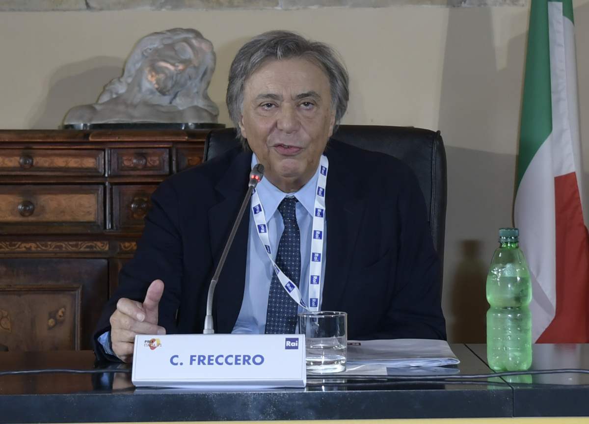 Guerra, Freccero: “Orsini? E’ la voce contro da rendere indigesta al pubblico”