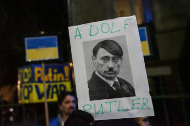 “Guerra mondiale (nucleare), è già iniziata”. E ancora: “Putin imita Hitler”