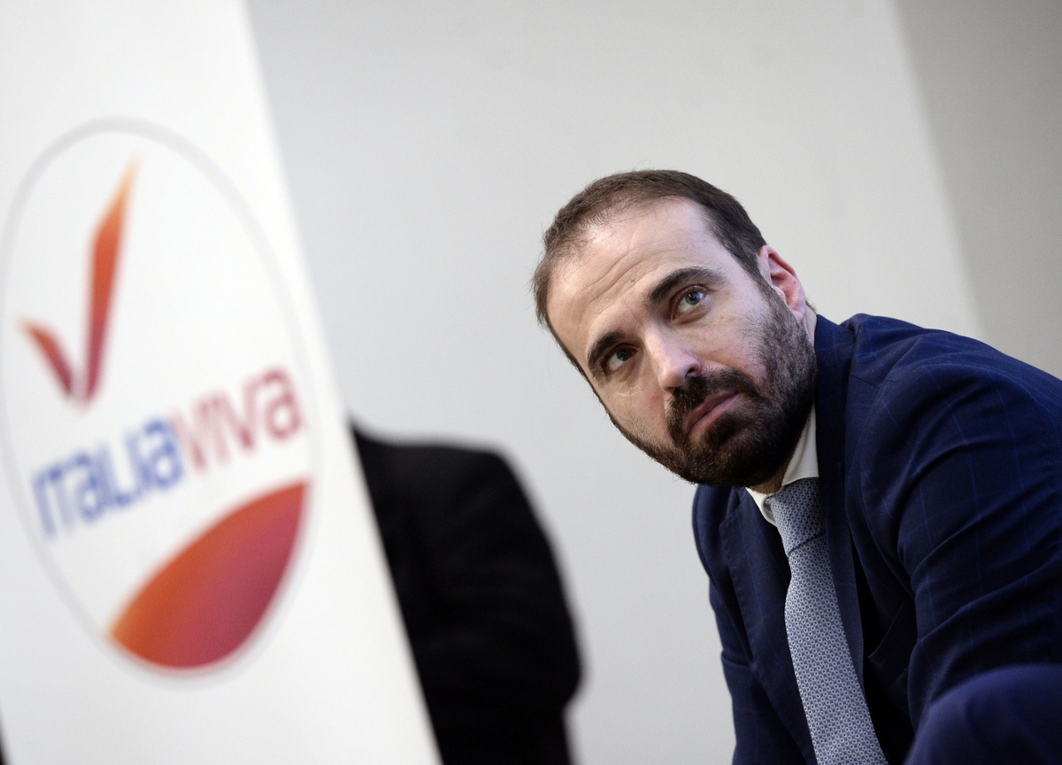 Generali, Donnet convocato dal M5s. Commissione banche, Marattin si dimette